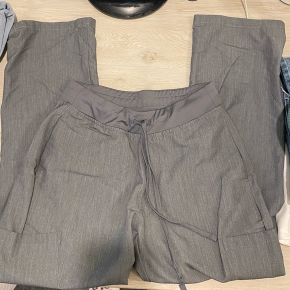 (2) Mandala- 9 pocket cargo pants gray in XS PETITE - Picture 2 of 3